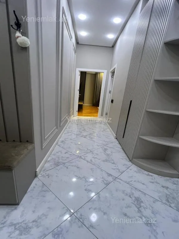 Satılır 4 otaqlı yeni tikili 125 m²