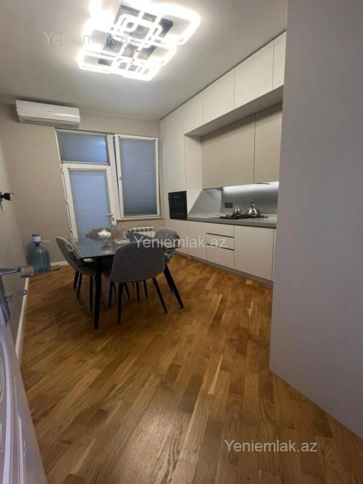 Satılır 4 otaqlı yeni tikili 125 m²