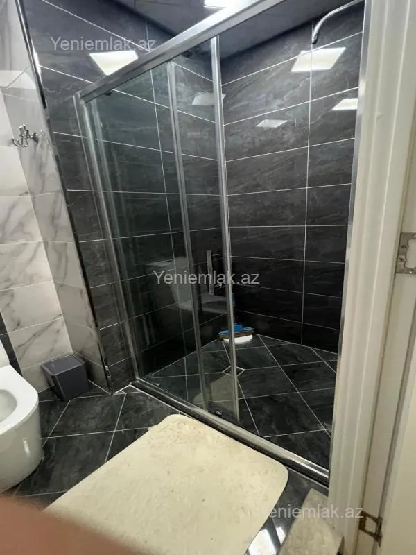 Satılır 4 otaqlı yeni tikili 125 m²