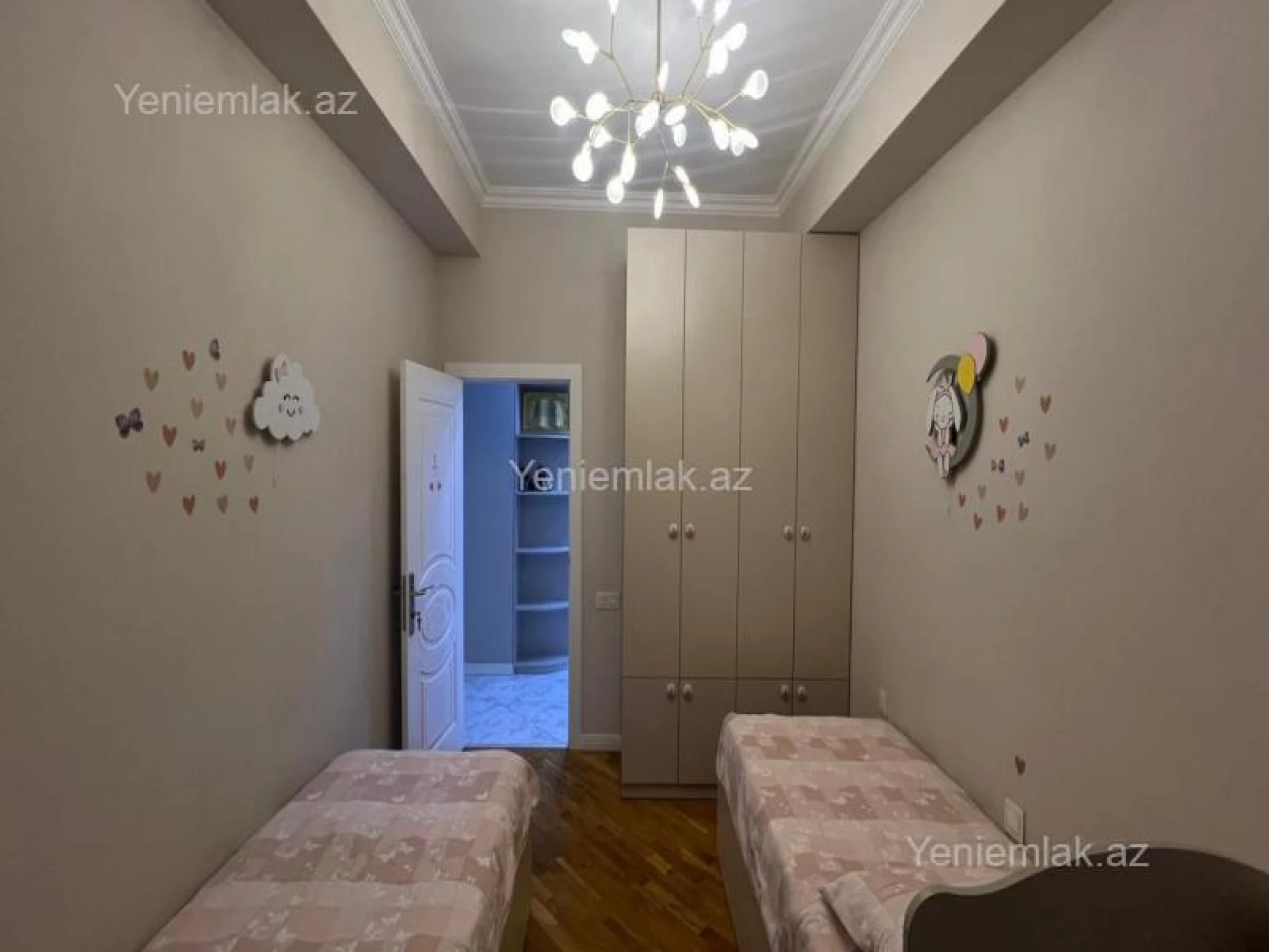 Satılır 4 otaqlı yeni tikili 125 m²