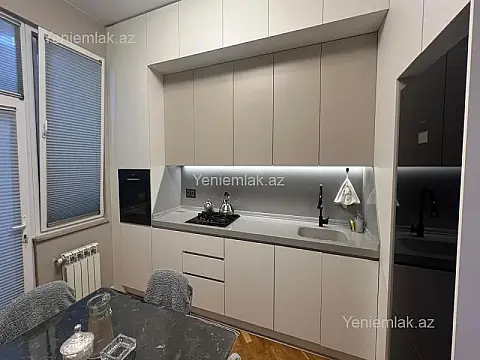 Satılır 4 otaqlı yeni tikili 125 m²
