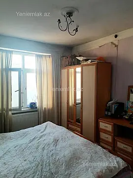 Satılır 3 otaqlı köhnə tikili 80 m²