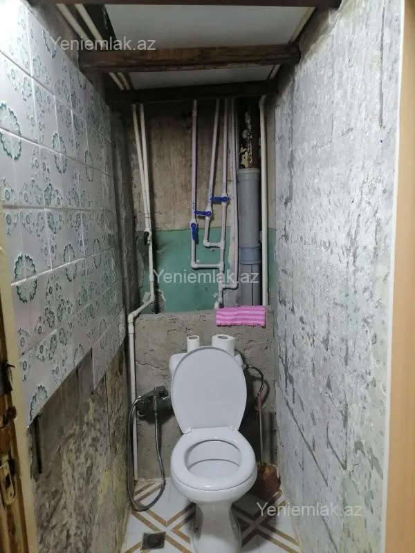 Satılır 3 otaqlı köhnə tikili 80 m²