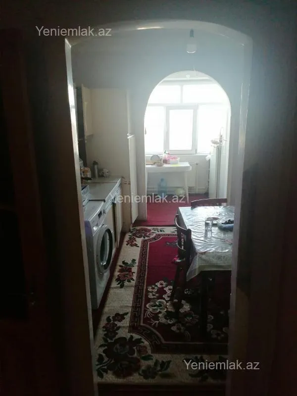Satılır 3 otaqlı köhnə tikili 80 m²
