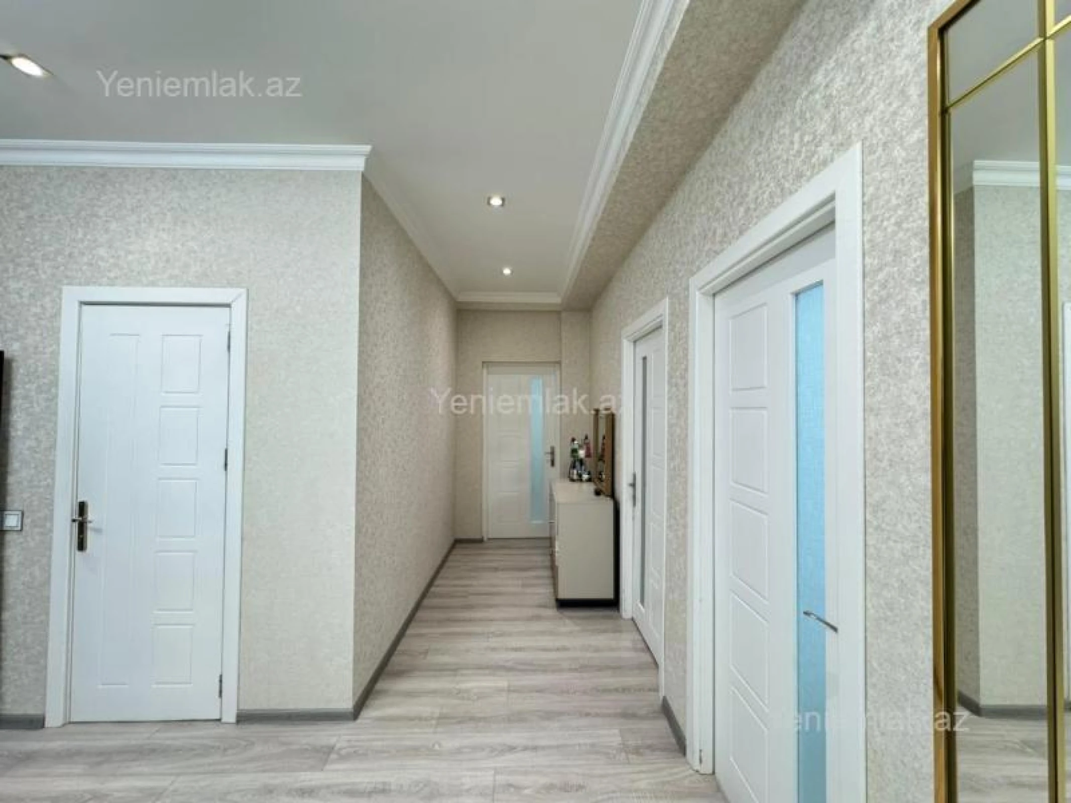 Satılır 3 otaqlı yeni tikili 100.7 m²