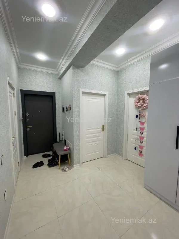 Satılır 3 otaqlı yeni tikili 110 m²