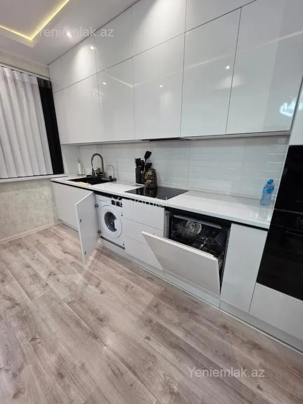 Satılır 3 otaqlı yeni tikili 73 m²