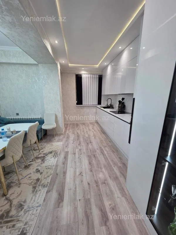 Satılır 3 otaqlı yeni tikili 73 m²