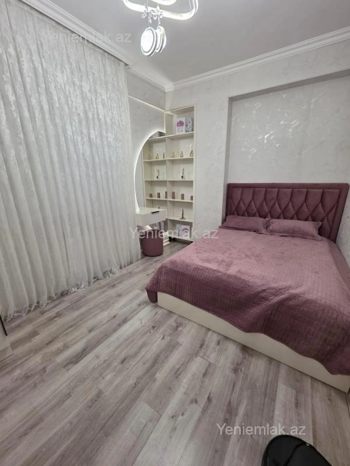 Satılır 3 otaqlı yeni tikili 73 m²