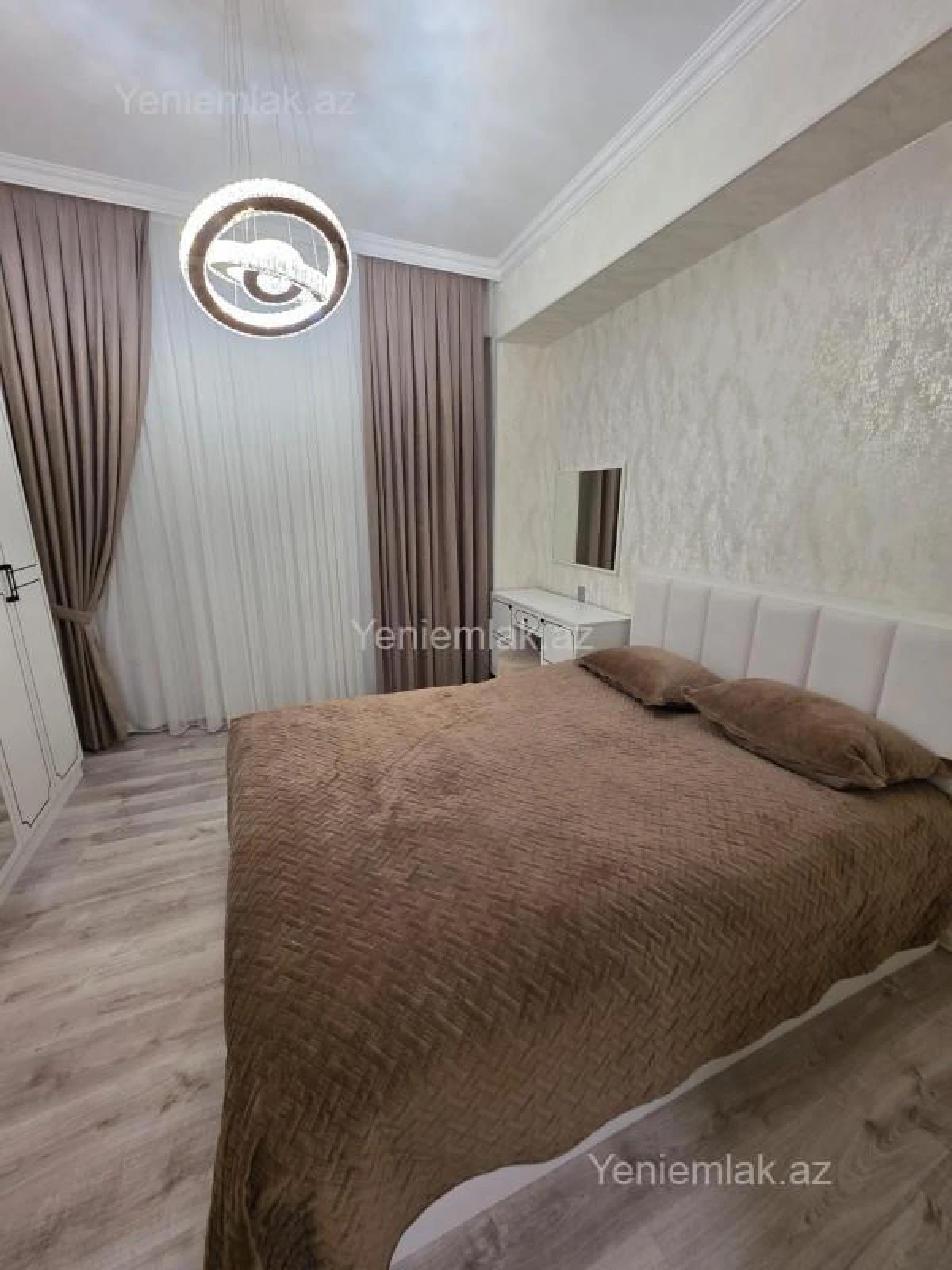 Satılır 3 otaqlı yeni tikili 73 m²