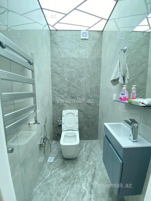 Satılır 2 otaqlı yeni tikili 95 m²