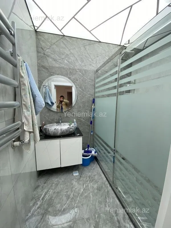 Satılır 2 otaqlı yeni tikili 95 m²