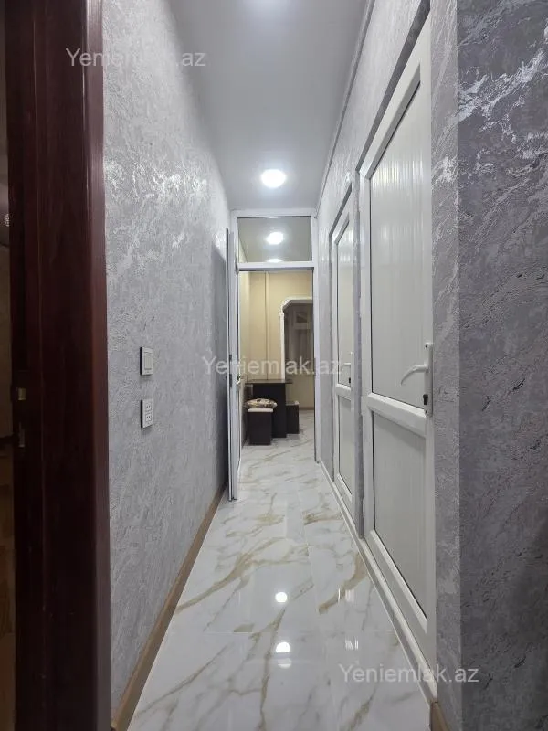 Satılır 2 otaqlı köhnə tikili 60 m²