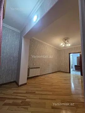 Satılır 2 otaqlı köhnə tikili 60 m²