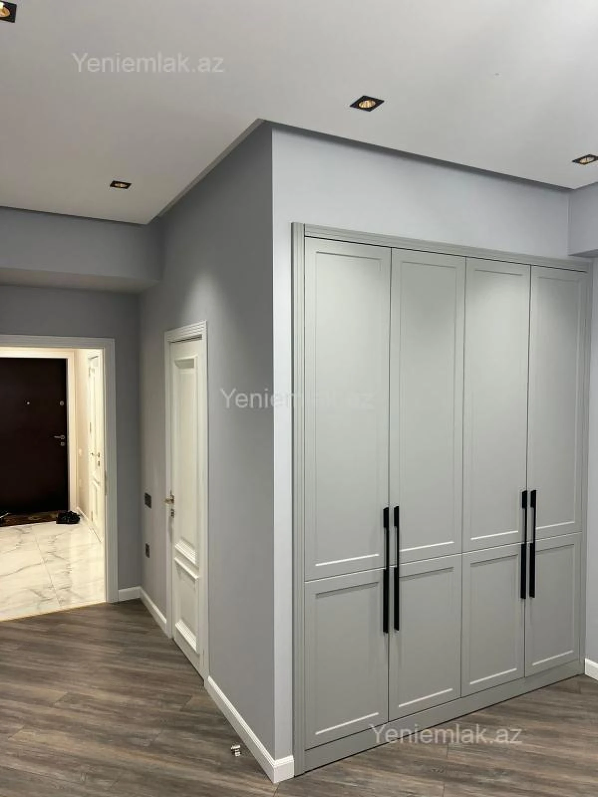 Satılır 3 otaqlı yeni tikili 136 m²