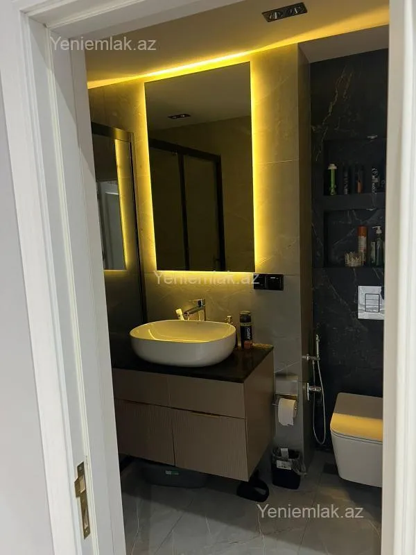 Satılır 3 otaqlı yeni tikili 136 m²