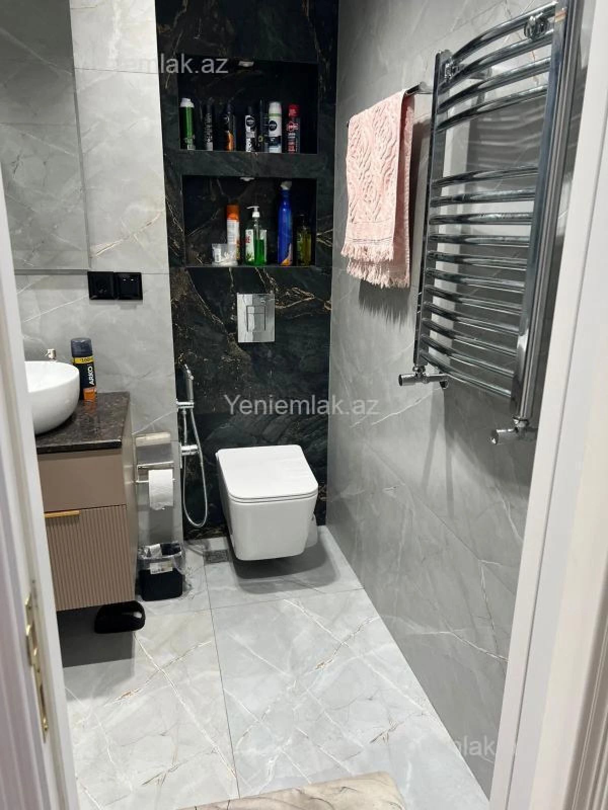 Satılır 3 otaqlı yeni tikili 136 m²