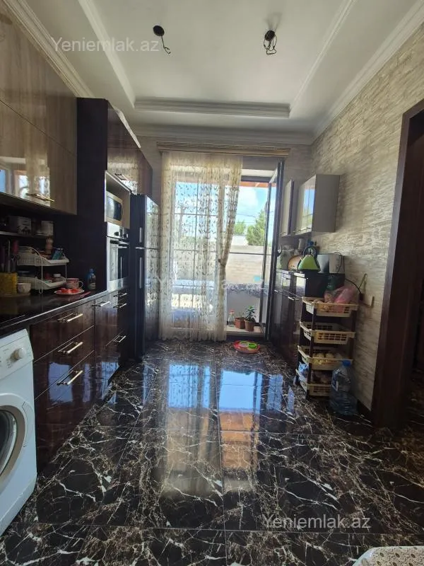 Satılır 3 otaqlı həyət evi 100 m²