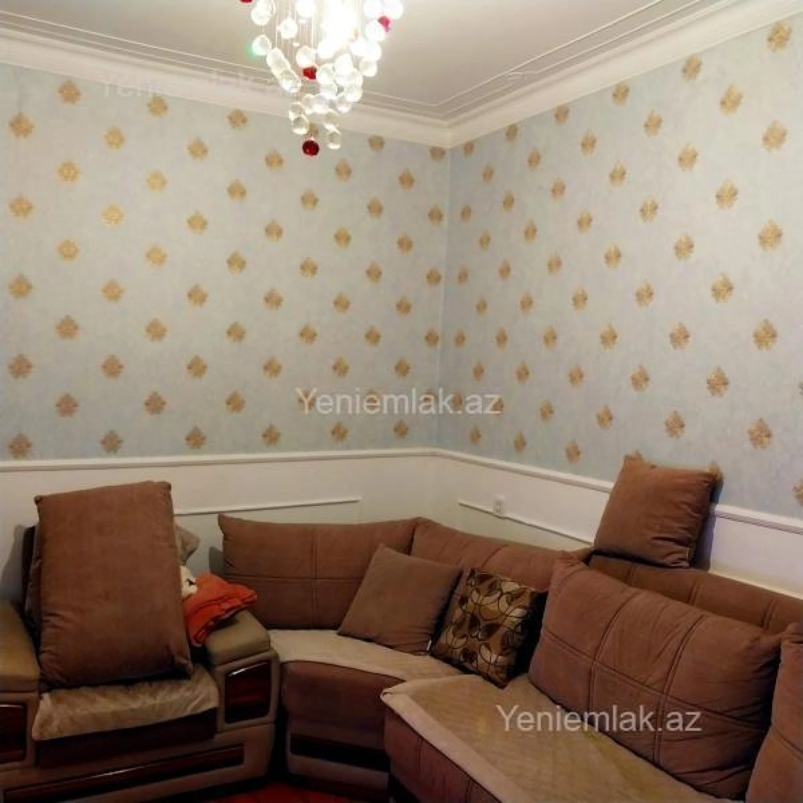 Satılır 3 otaqlı köhnə tikili 80 m²