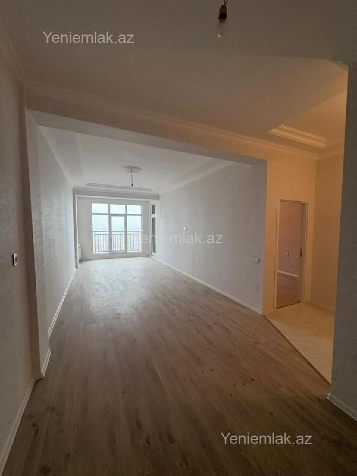 Satılır 2 otaqlı yeni tikili 72 m²