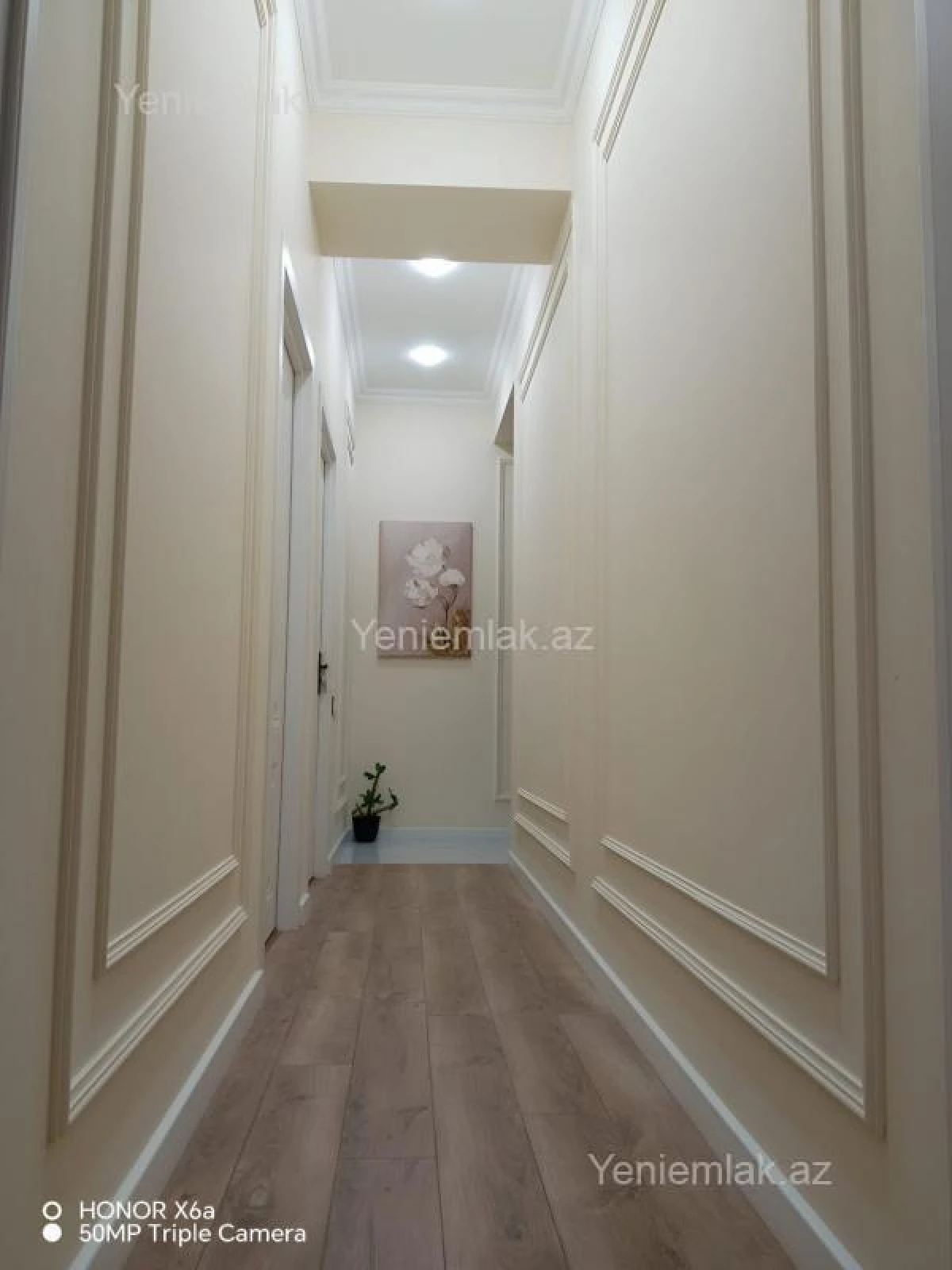 Satılır 2 otaqlı yeni tikili 60 m²