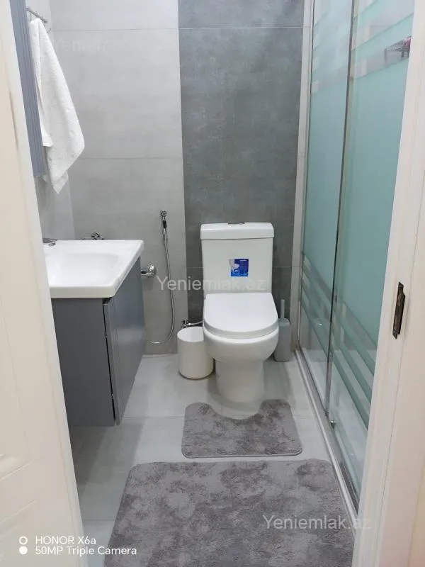 Satılır 2 otaqlı yeni tikili 60 m²