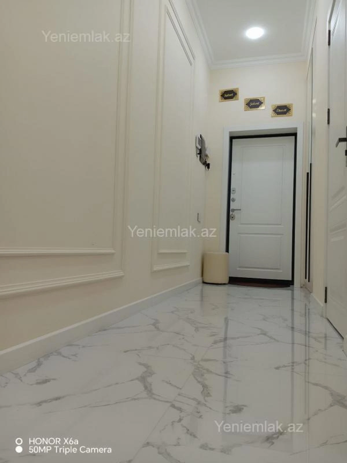 Satılır 2 otaqlı yeni tikili 60 m²