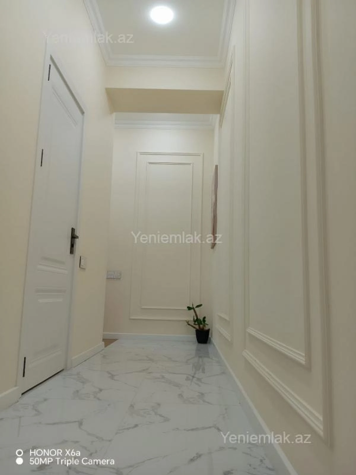 Satılır 2 otaqlı yeni tikili 60 m²