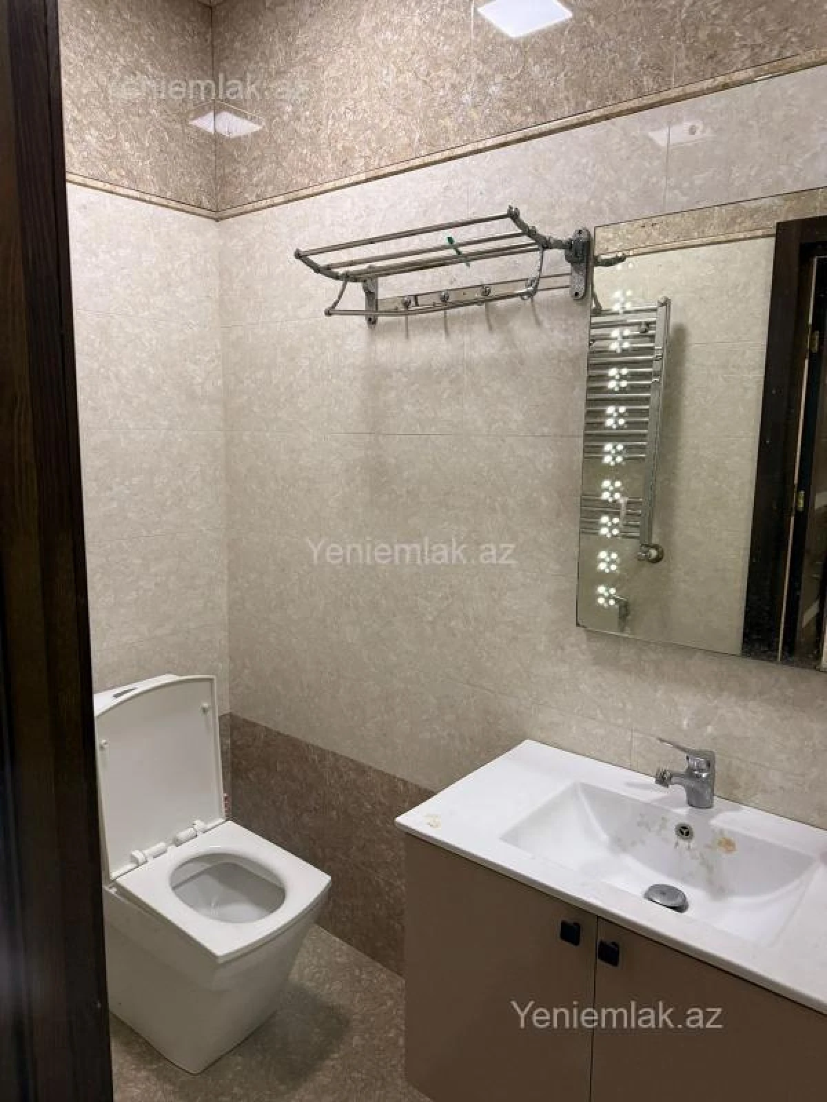 Satılır 3 otaqlı yeni tikili 95 m²