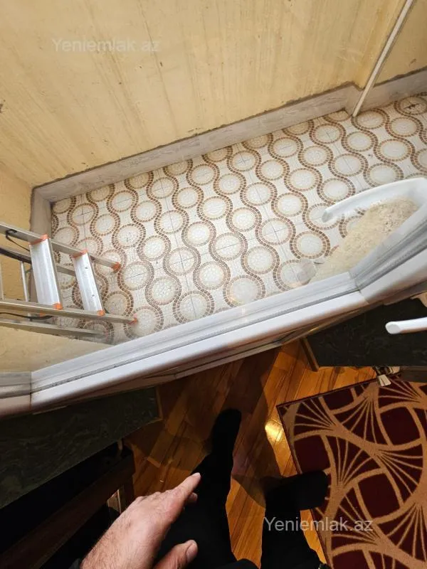 Satılır 3 otaqlı yeni tikili 130 m²