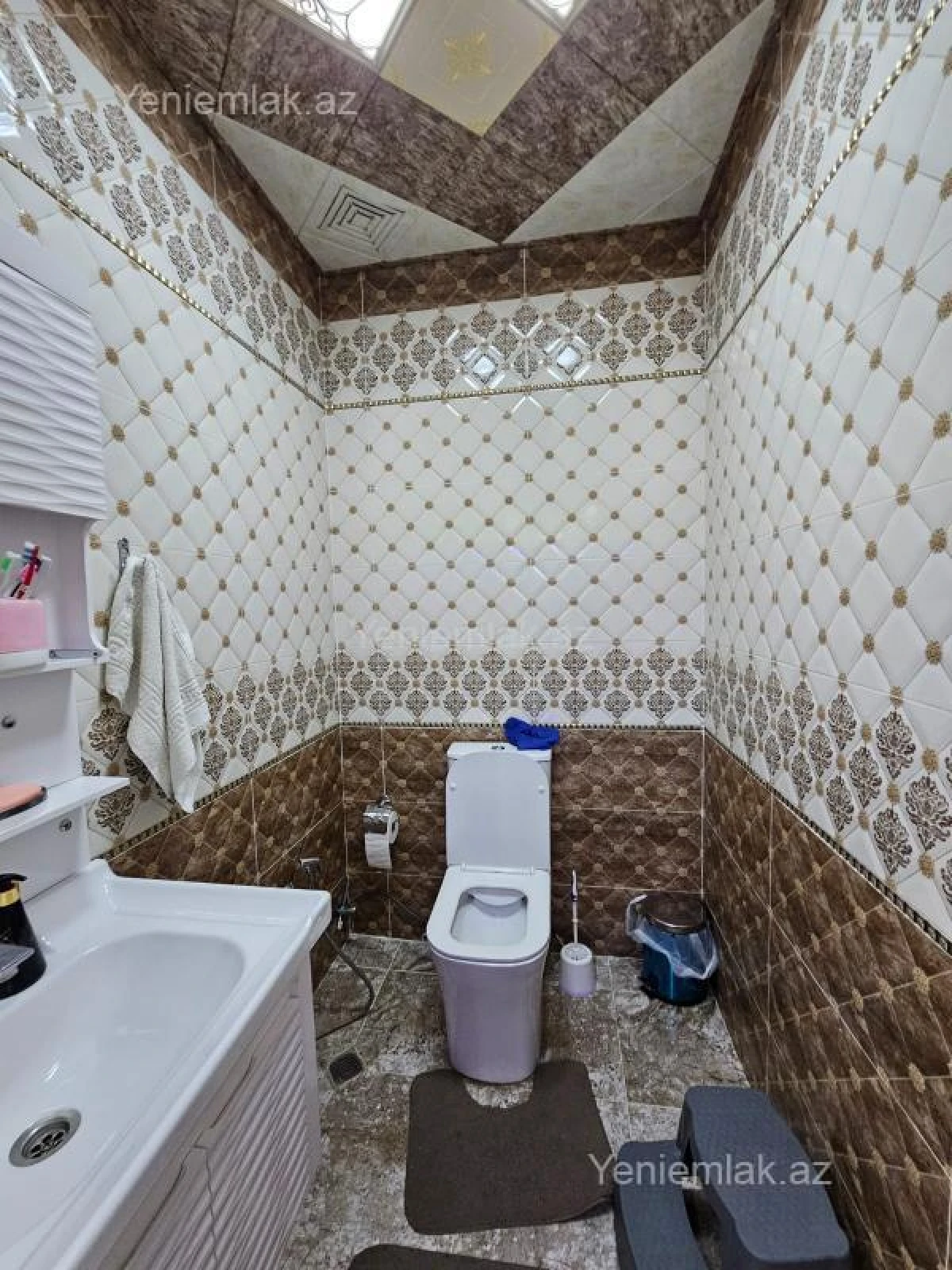 Satılır 3 otaqlı yeni tikili 130 m²