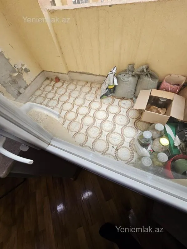 Satılır 3 otaqlı yeni tikili 130 m²