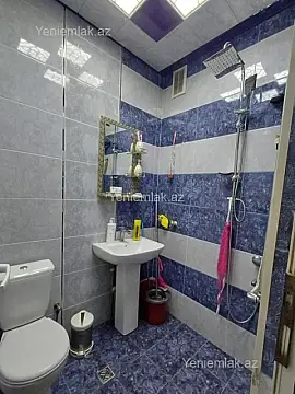 Satılır 1 otaqlı köhnə tikili 42 m²