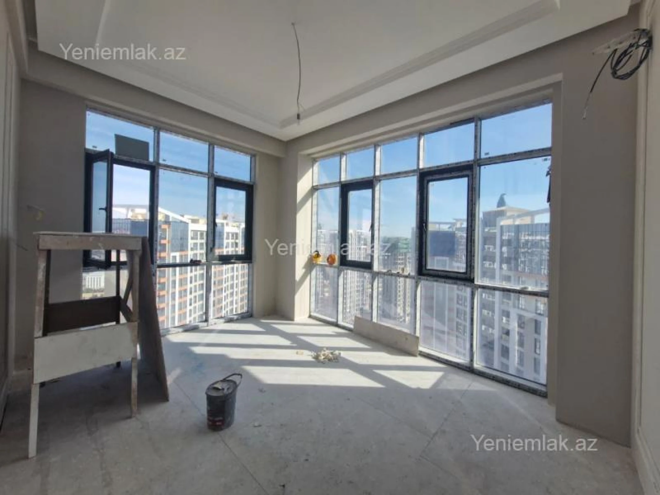 Satılır 3 otaqlı yeni tikili 107 m²