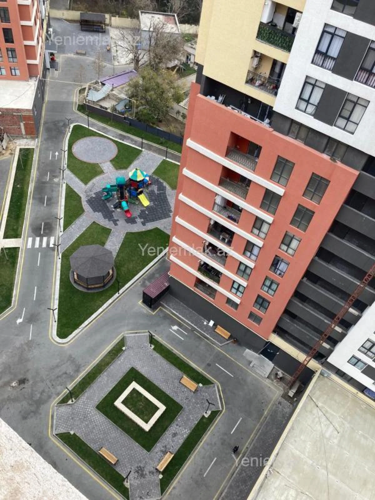 Satılır 2 otaqlı yeni tikili 81 m²