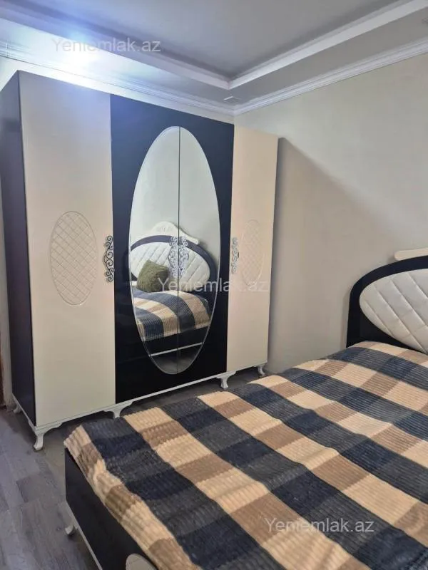 Satılır 2 otaqlı köhnə tikili 50 m²