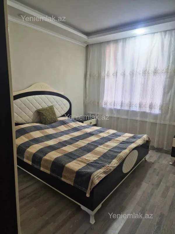 Satılır 2 otaqlı köhnə tikili 50 m²
