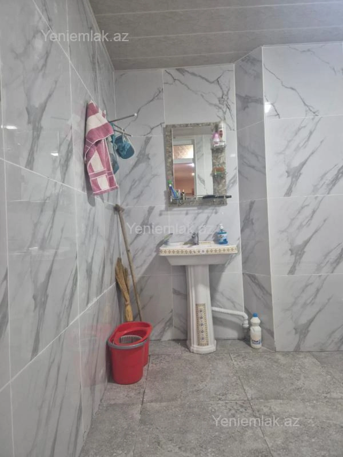 Satılır 2 otaqlı köhnə tikili 50 m²