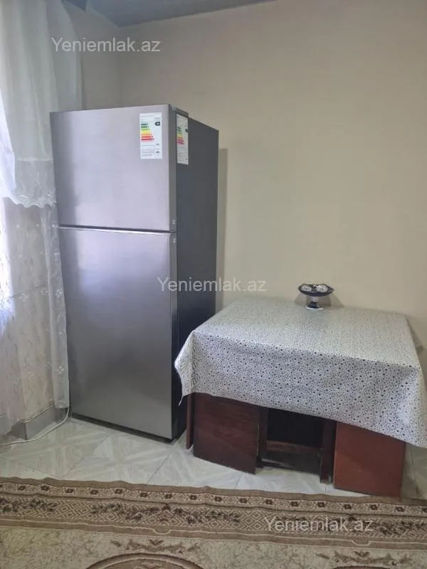 Satılır 2 otaqlı köhnə tikili 50 m²