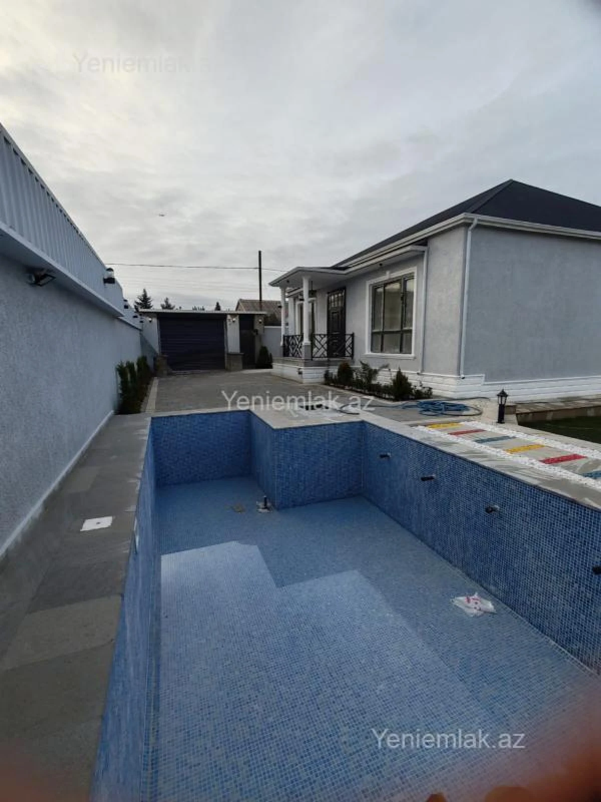 Satılır 4 otaqlı həyət evi 150 m²