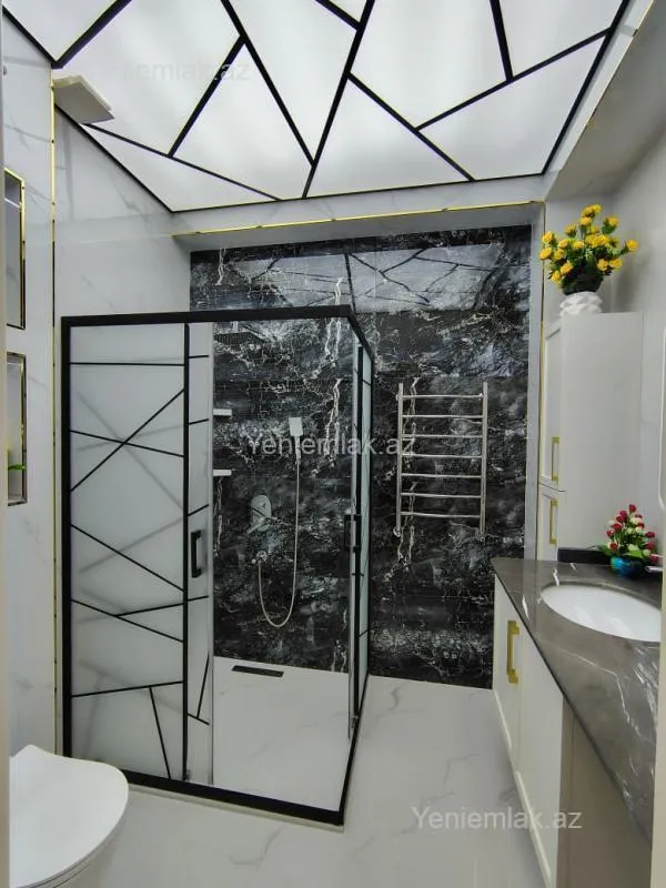 Satılır 4 otaqlı köhnə tikili 142 m²