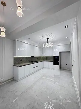 Satılır 4 otaqlı köhnə tikili 142 m²