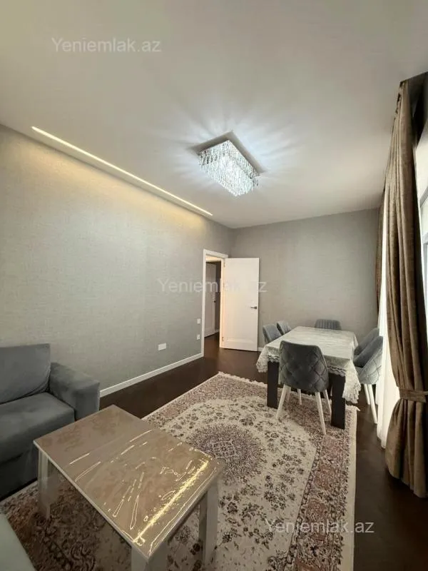 Satılır 3 otaqlı yeni tikili 105 m²