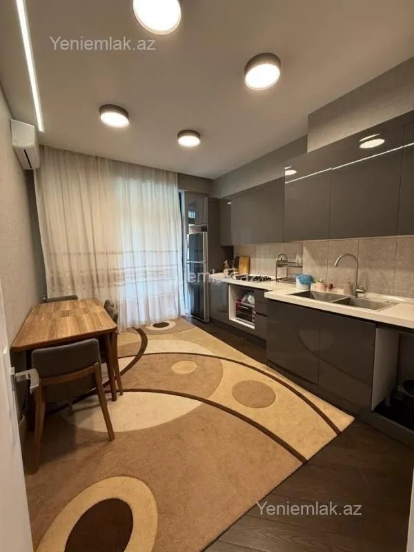Satılır 3 otaqlı yeni tikili 105 m²