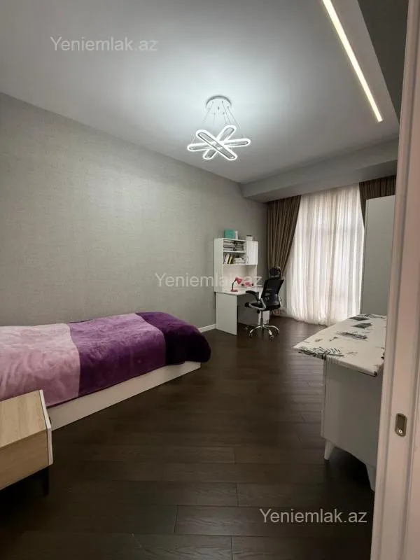 Satılır 3 otaqlı yeni tikili 105 m²