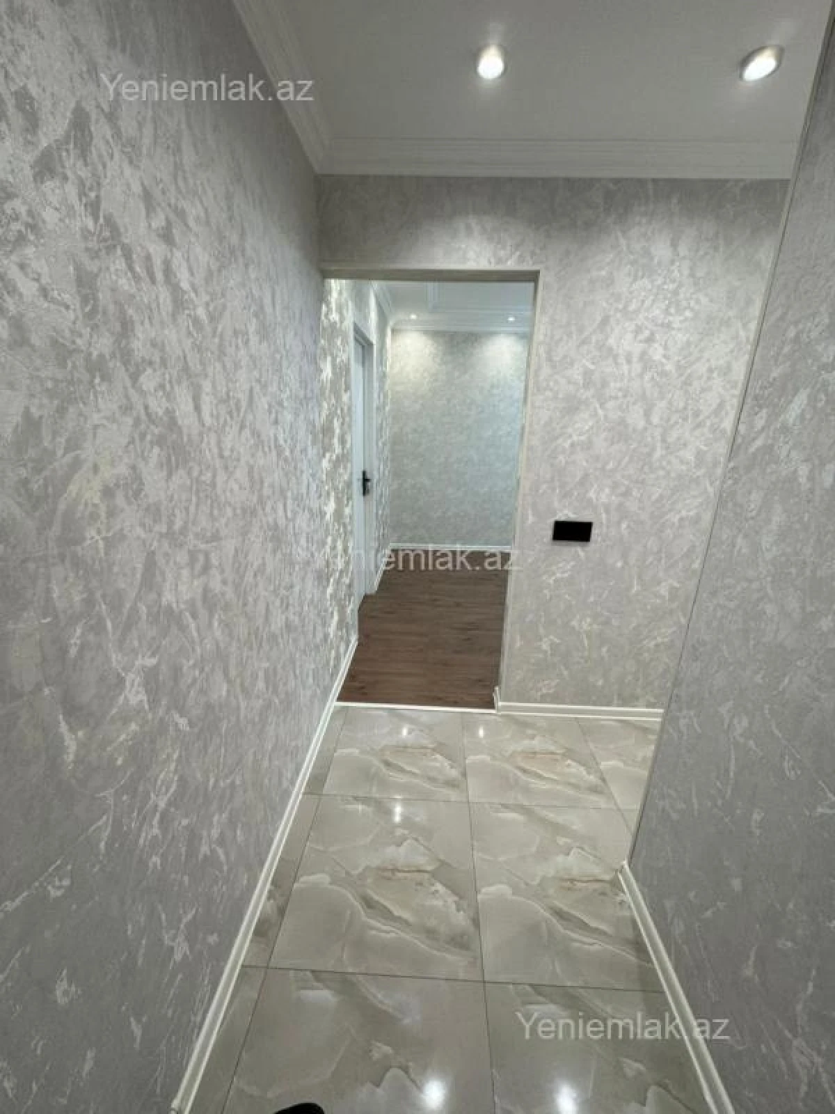 Satılır 3 otaqlı köhnə tikili 60 m²
