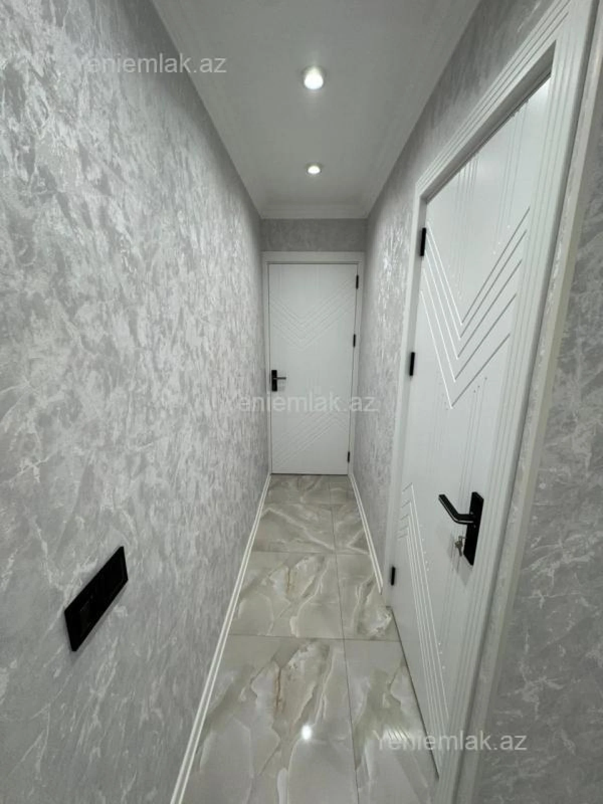 Satılır 3 otaqlı köhnə tikili 60 m²