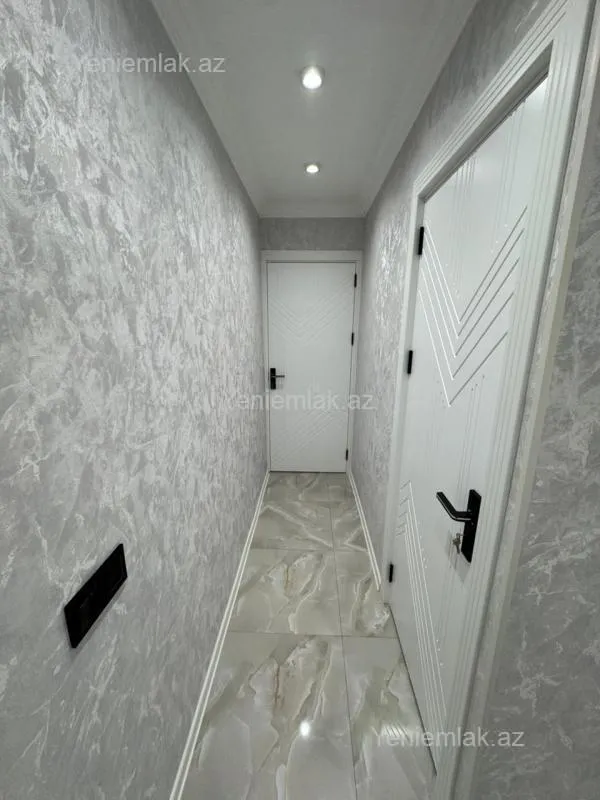 Satılır 3 otaqlı köhnə tikili 60 m²