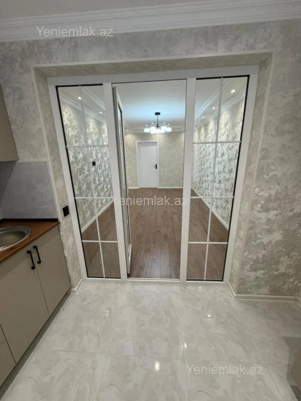 Satılır 3 otaqlı köhnə tikili 60 m²