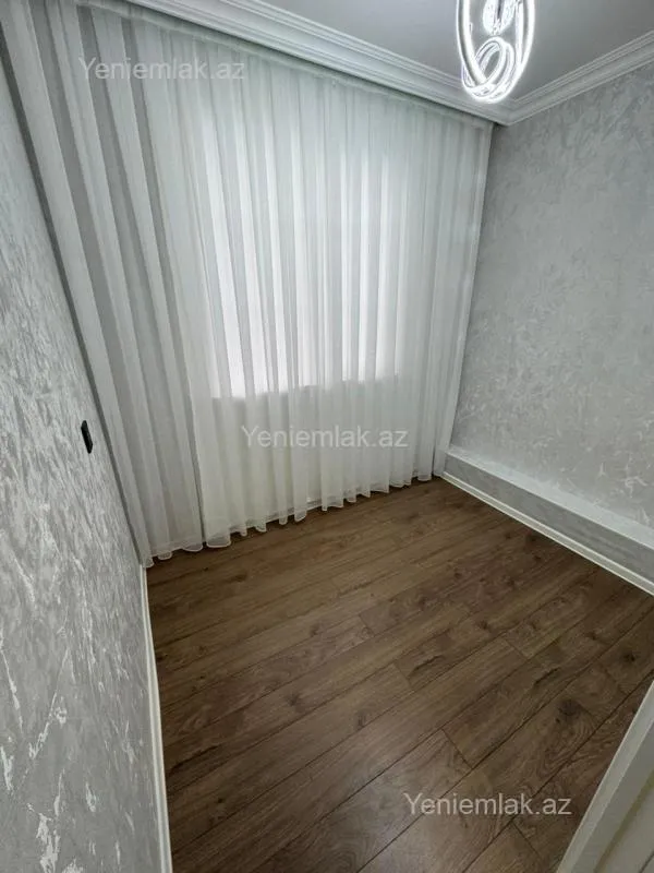 Satılır 3 otaqlı köhnə tikili 60 m²